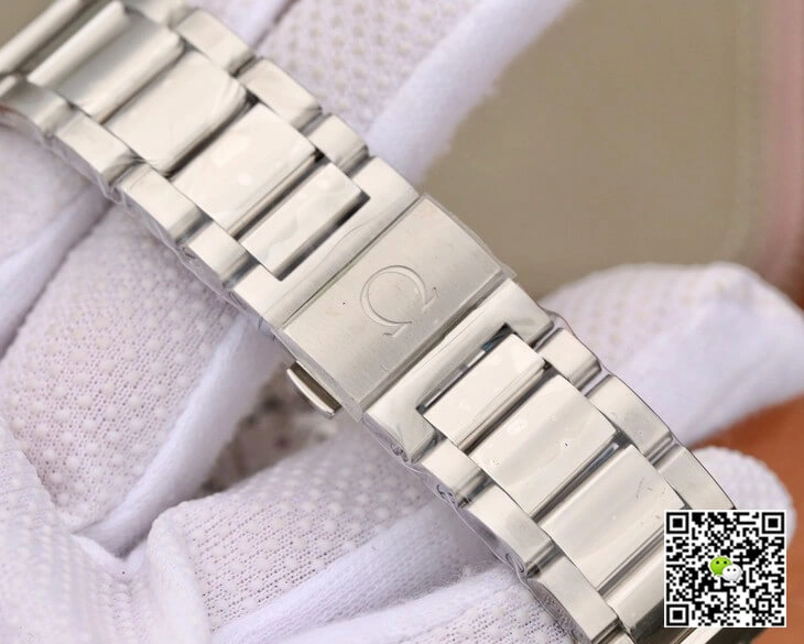 Omega Seamaster 231.10.42.21.02.002 VS Factory 1:1 Best Edition Replica Watch Silver Strap